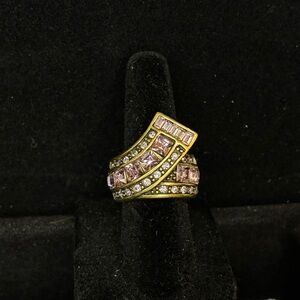 Vintage-inspired Heidi Daus Pink Swarovski Crystal Ring size 4.5